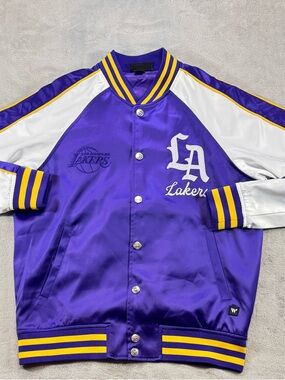 NWOT The Wild Collective Los Angeles Lakers Satin Jacket Size Small.